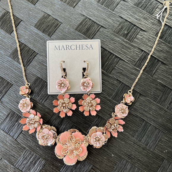 Marchesa Jewelry Set - Picture 8 of 9